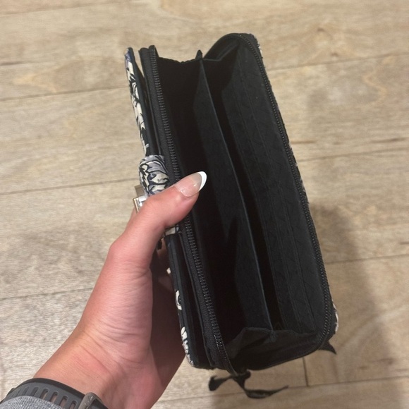 Vera Bradley Ultralight RDFI Turn Lock Wallet - Picture 7 of 7